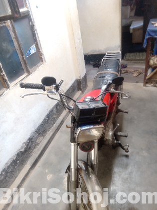 Honda cz 125